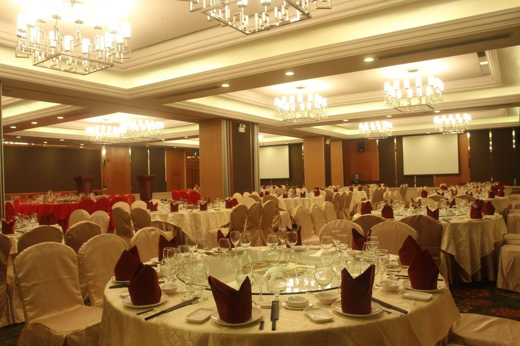 Nanhai Jiayi International Hotel Foshan Bagian luar foto